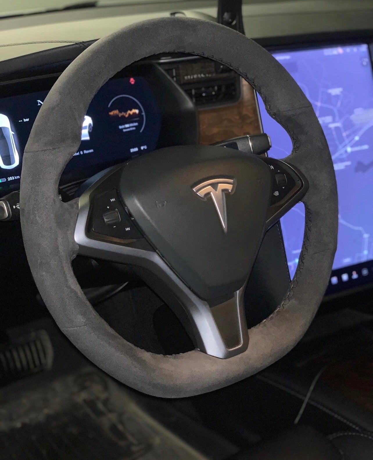 TESLA MODEL S - X
