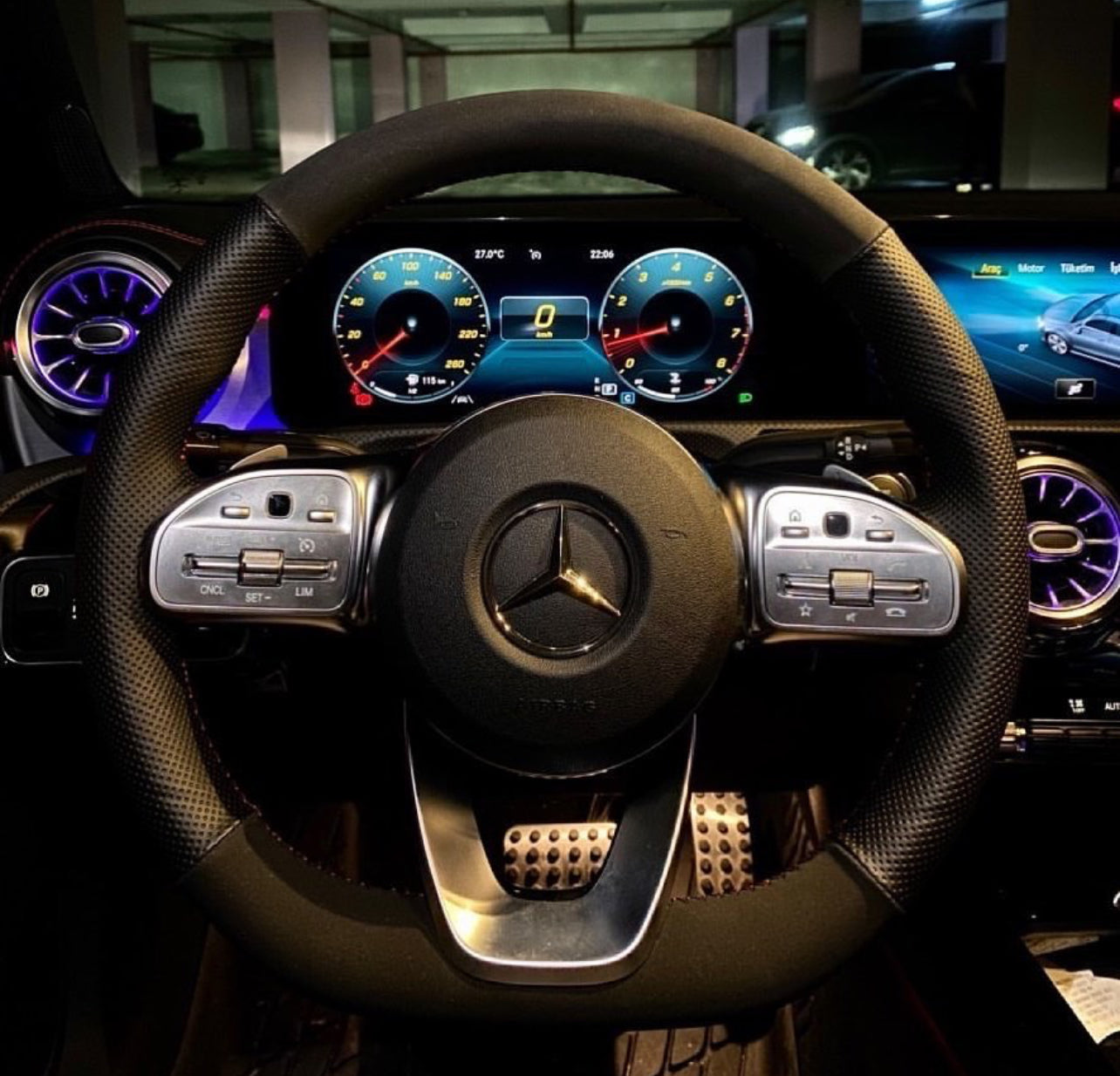 Perforated Leather/Alcantara Steering Wheel Cover