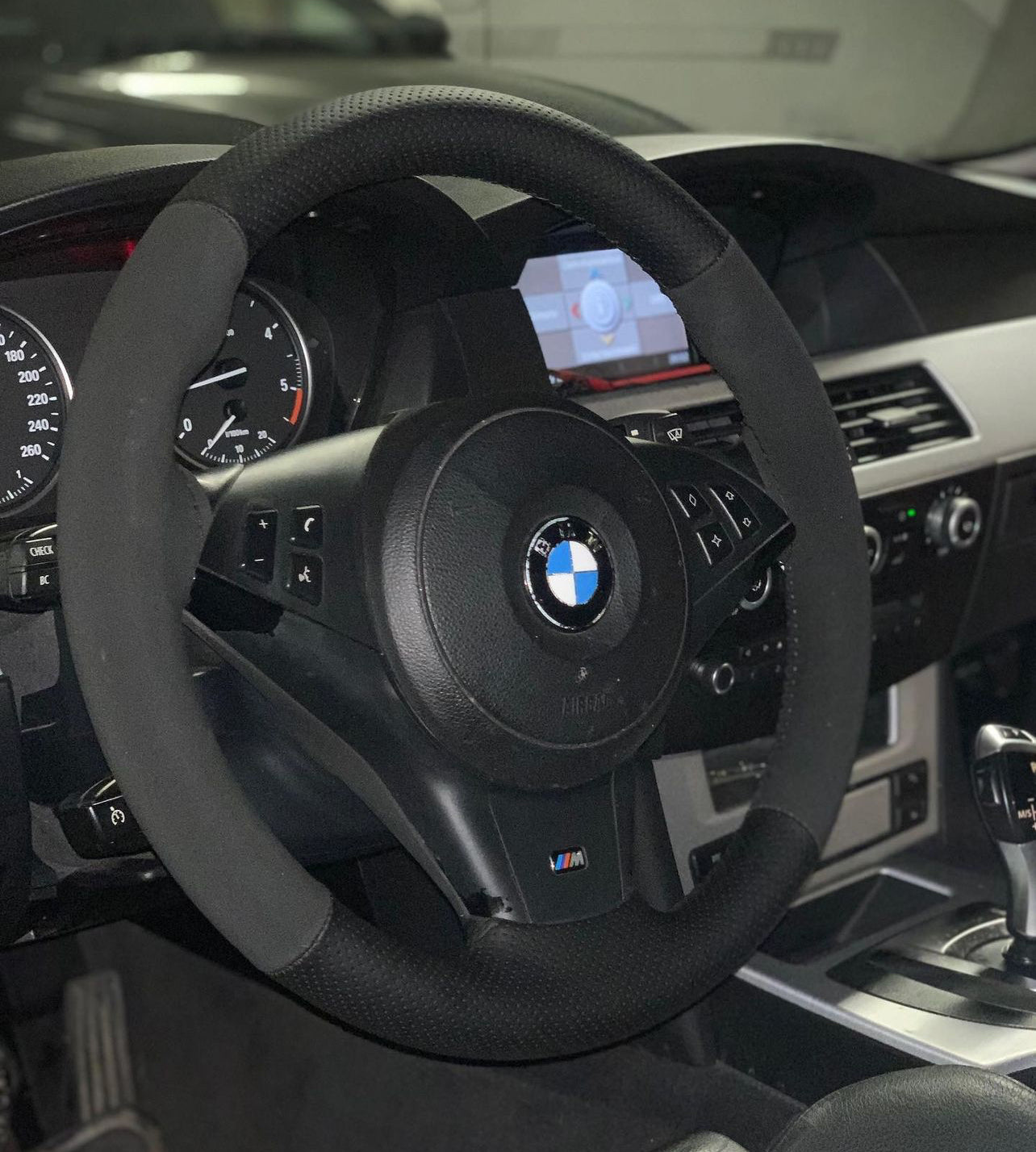 Perforated Leather/Alcantara Steering Wheel Cover