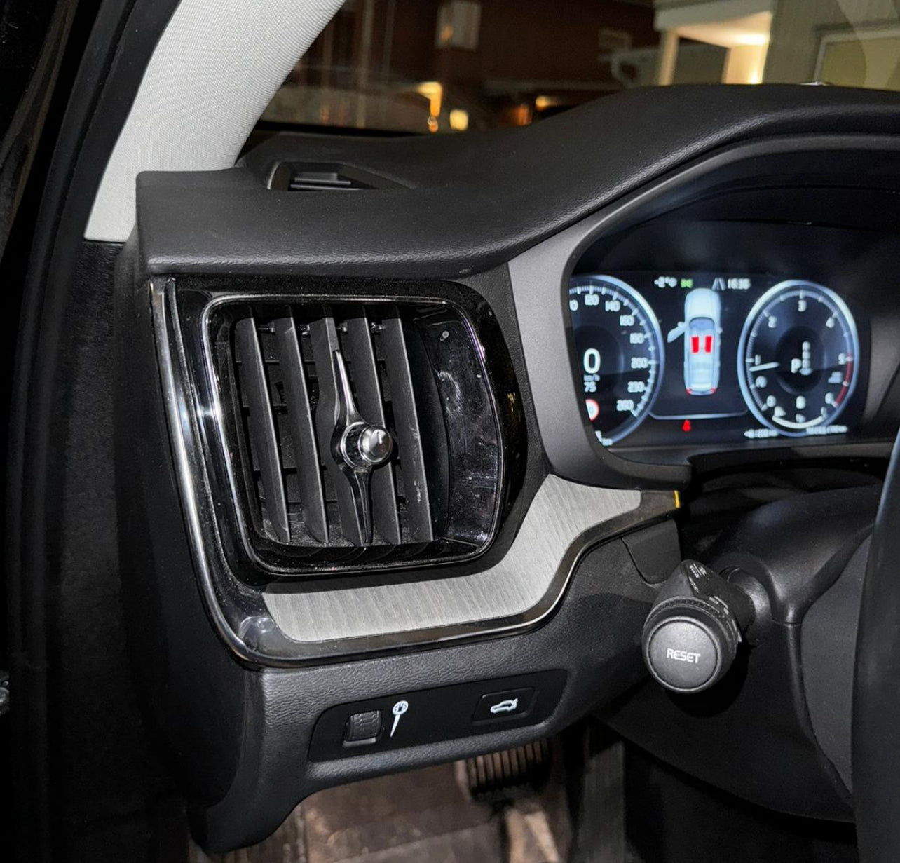 VOLVO - S / V / XC60 ALCANTARA INSTRUMENT PANEL