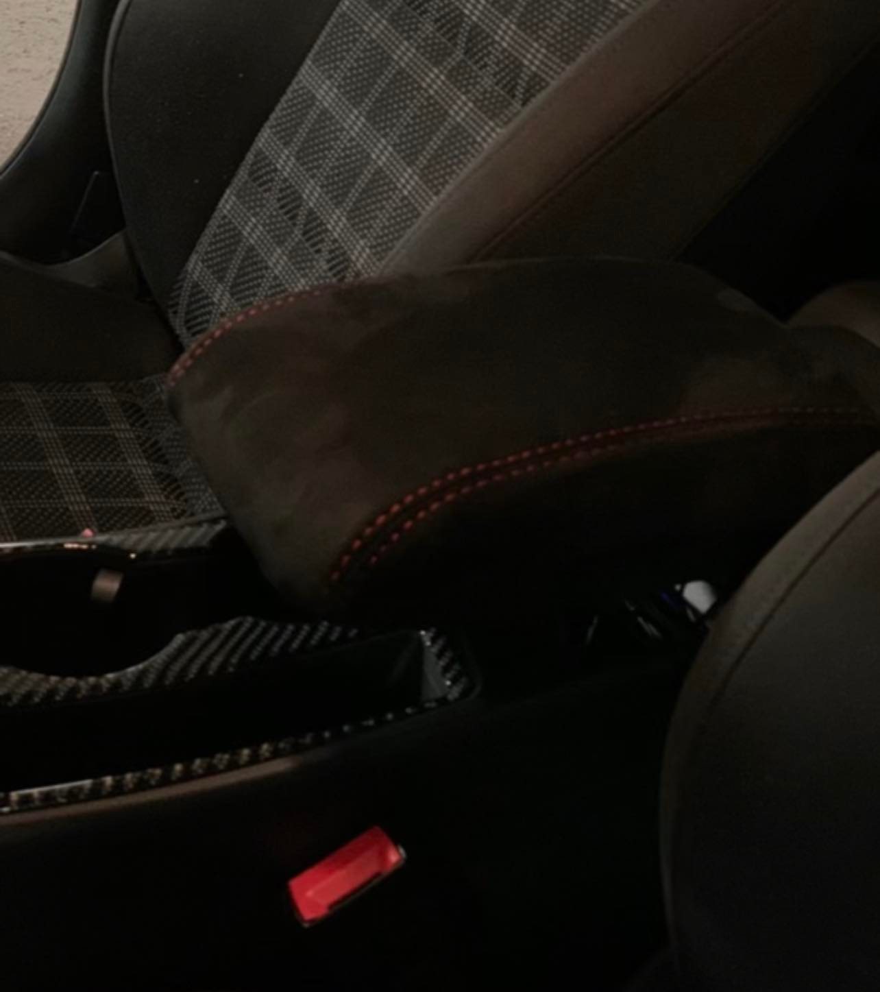 Alcantara armrest cover - VW