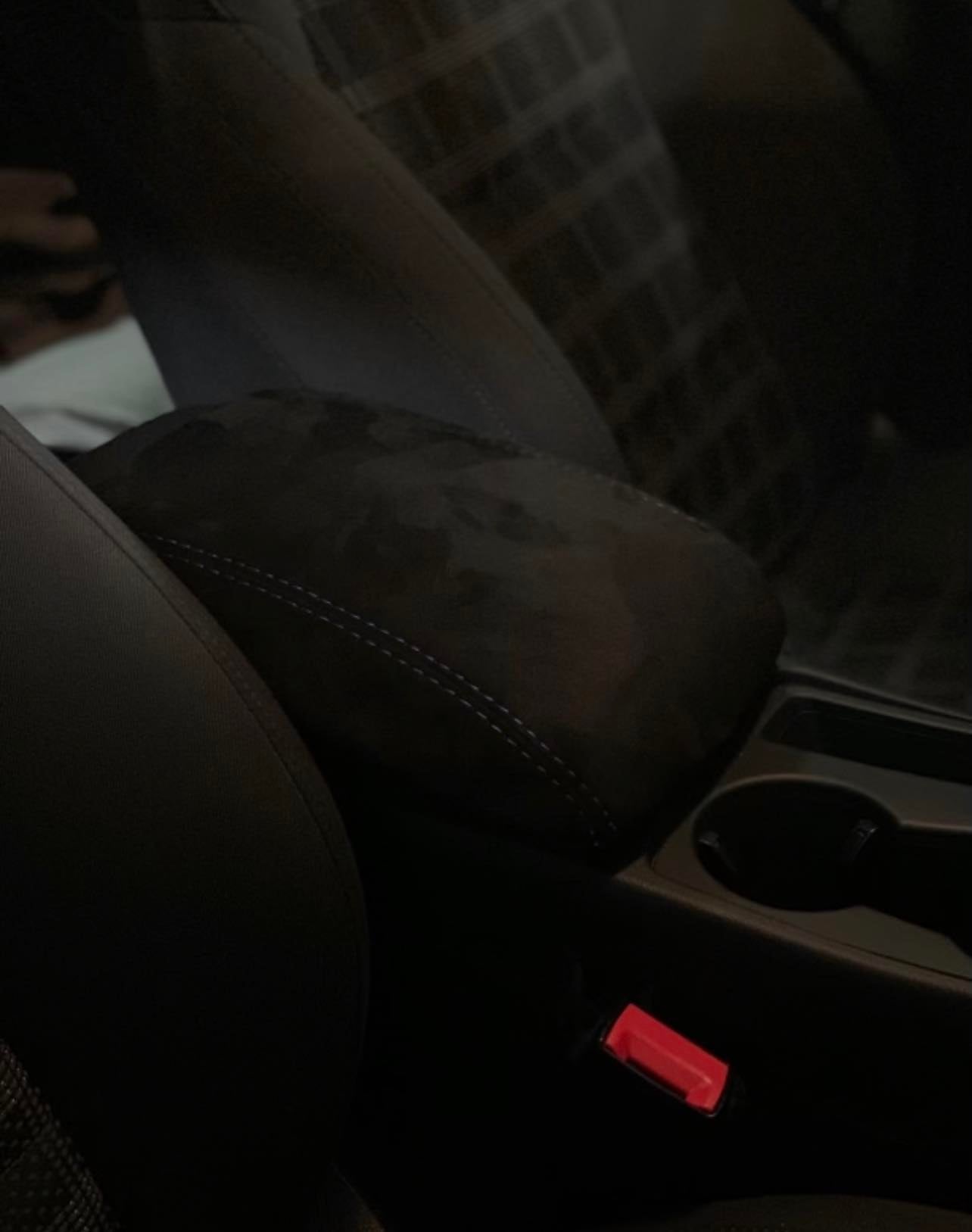 Alcantara armrest cover - VW