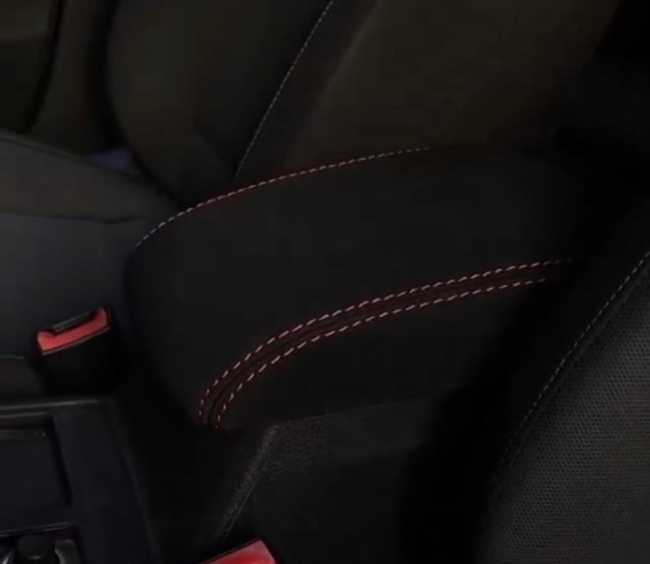 Alcantara armrest cover - VW
